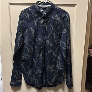 Nike Blue Patterned Button-Up Shirt
